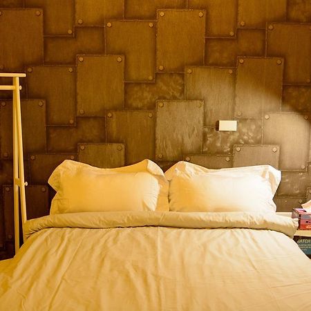 Play House Hotel ไถหนาน ภายนอก รูปภาพ