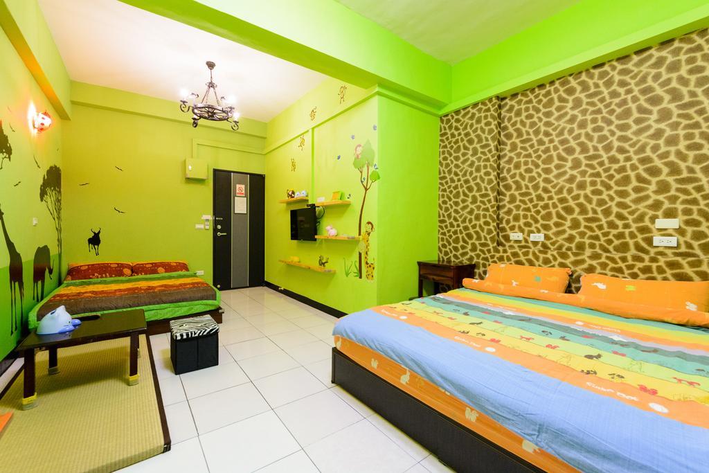 Play House Hotel ไถหนาน ภายนอก รูปภาพ