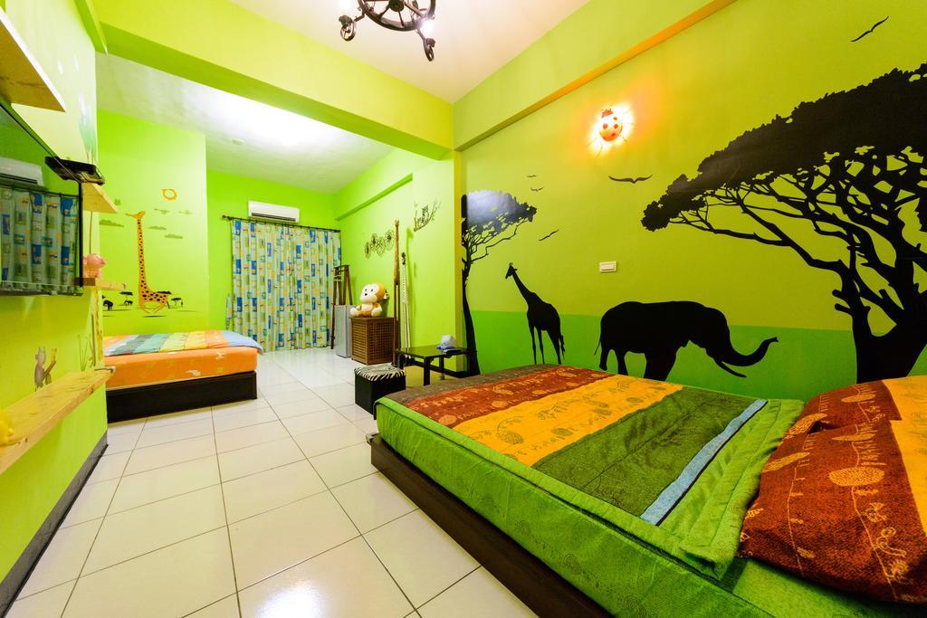 Play House Hotel ไถหนาน ภายนอก รูปภาพ