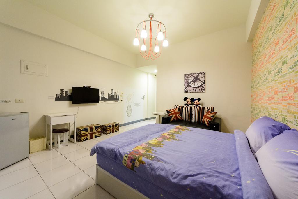 Play House Hotel ไถหนาน ภายนอก รูปภาพ