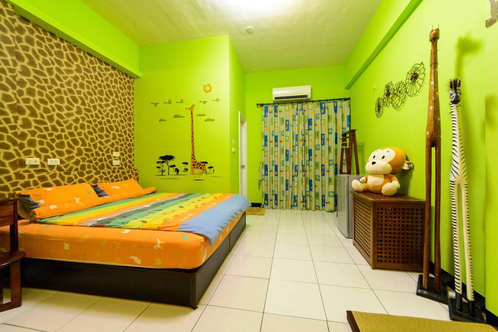 Play House Hotel ไถหนาน ภายนอก รูปภาพ